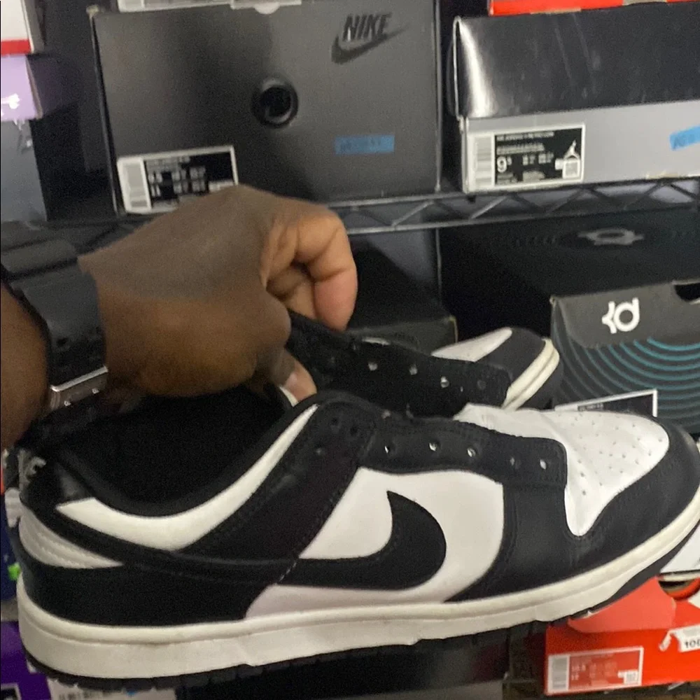 Nike panda dunks low size 11men preowned no box - Picture 2 of 4
